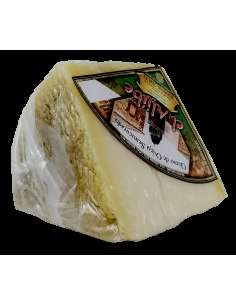Spicchio di formaggio semistagionato