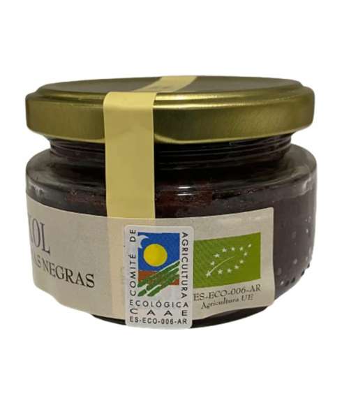 Bio-Pastete aus schwarzen Oliven mit Mandeln