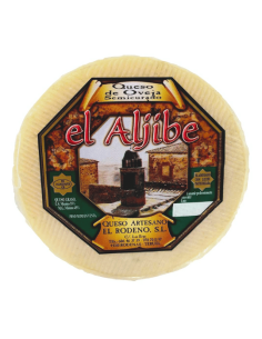 Semi-cured cheese from the Aljibe