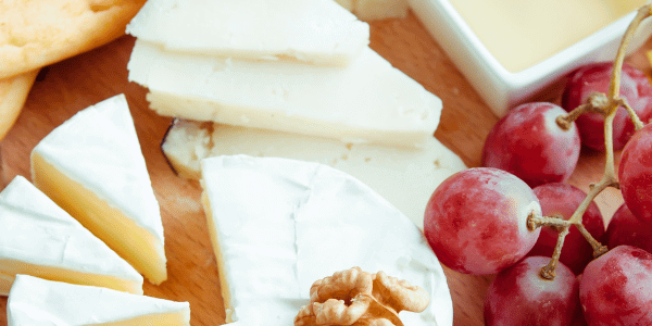 Comment bien préparer un plateau de fromages?